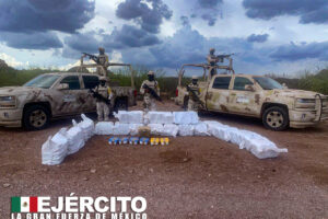 Ejército Mexicano aseguró más de 400 kilogramos de drogas en Baja California.