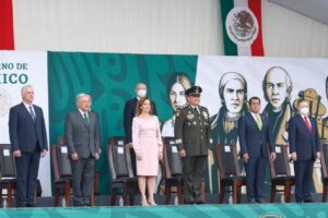 Sergio Gutiérrez Luna, primer minatitleco en la historia de El Grito y Desfile Militar