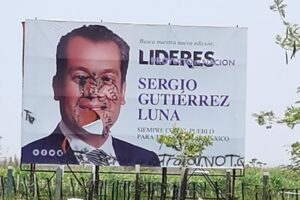 Vandalizan en Veracruz anuncios espectaculares de la Revista Líderes Mexicanos