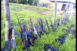 Ejército Mexicano y Guardia Nacional aseguraron a 37 presuntos integrantes de la delincuencia organizada con armamento, cartuchos y equipo táctico